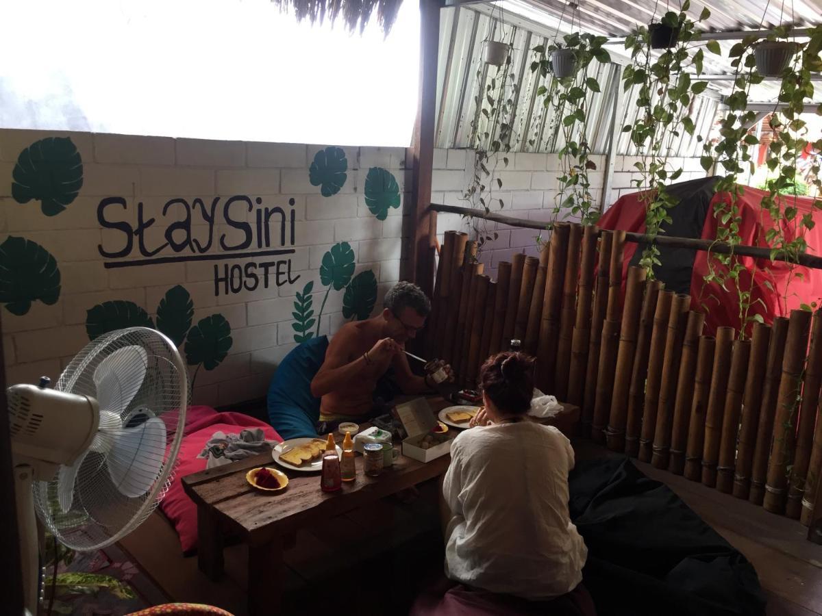 Owl Hostel Karimunjawa Exterior photo